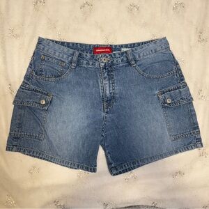 vintage y2k unionbay denim cargo shorts – size 11 (30” waist)